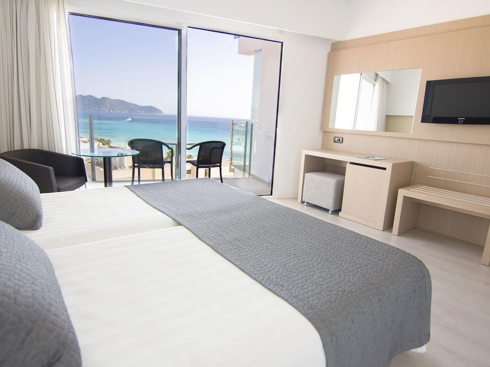 Cm Playa Del Moro Hotel Cala Millor  Bagian luar foto