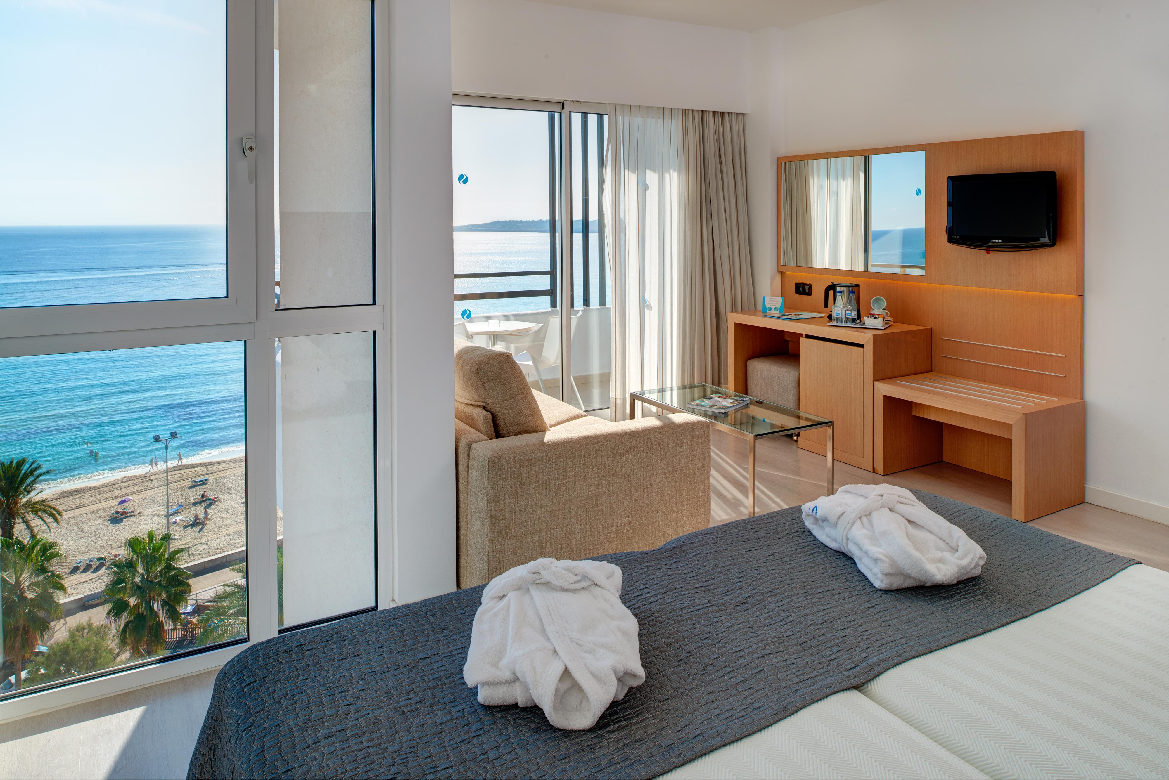 Cm Playa Del Moro Hotel Cala Millor  Bagian luar foto