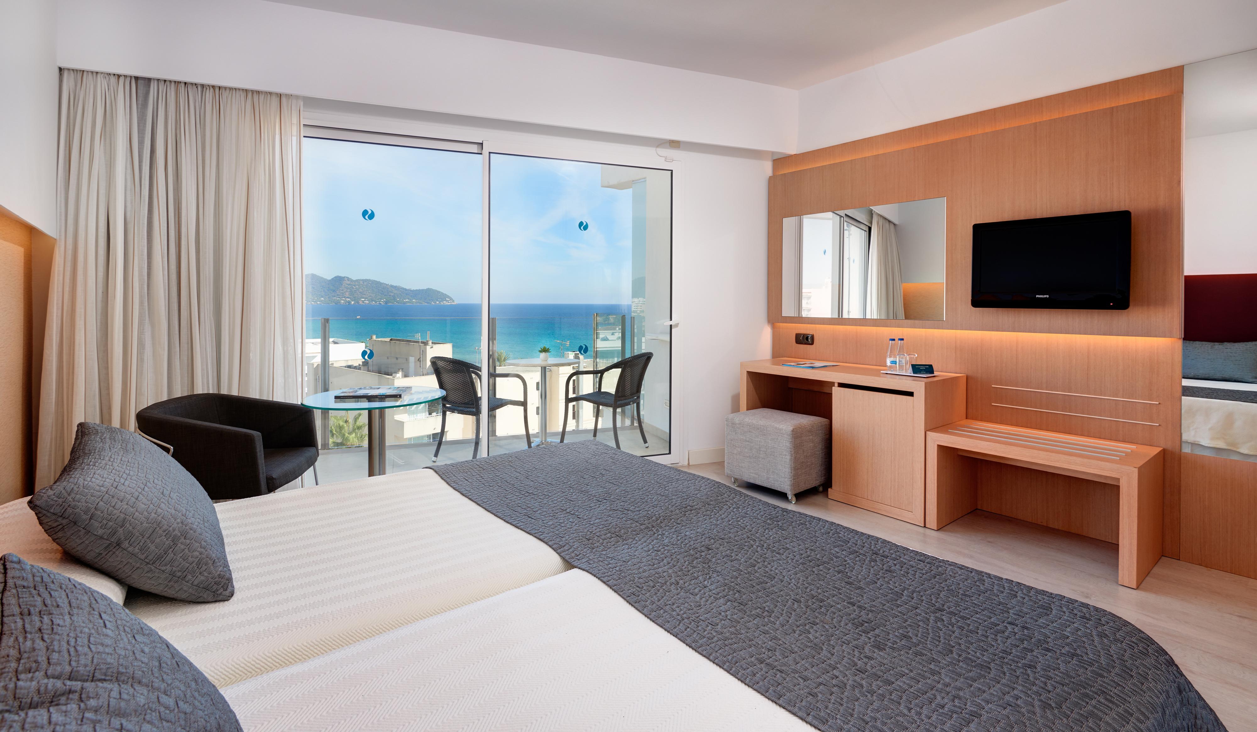 Cm Playa Del Moro Hotel Cala Millor  Bagian luar foto
