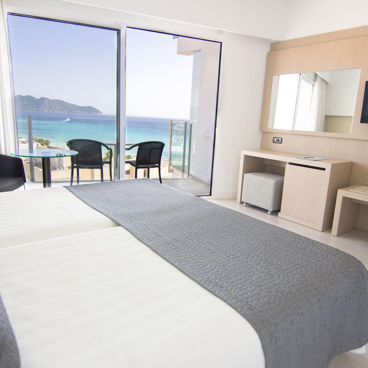 Cm Playa Del Moro Hotel Cala Millor  Bagian luar foto